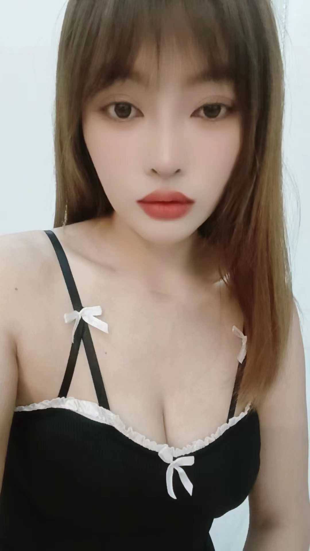 服务女王多多