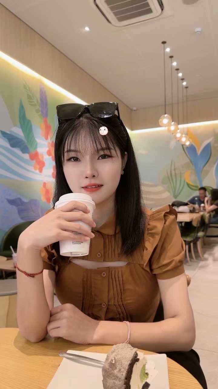 深圳龙华 米娜