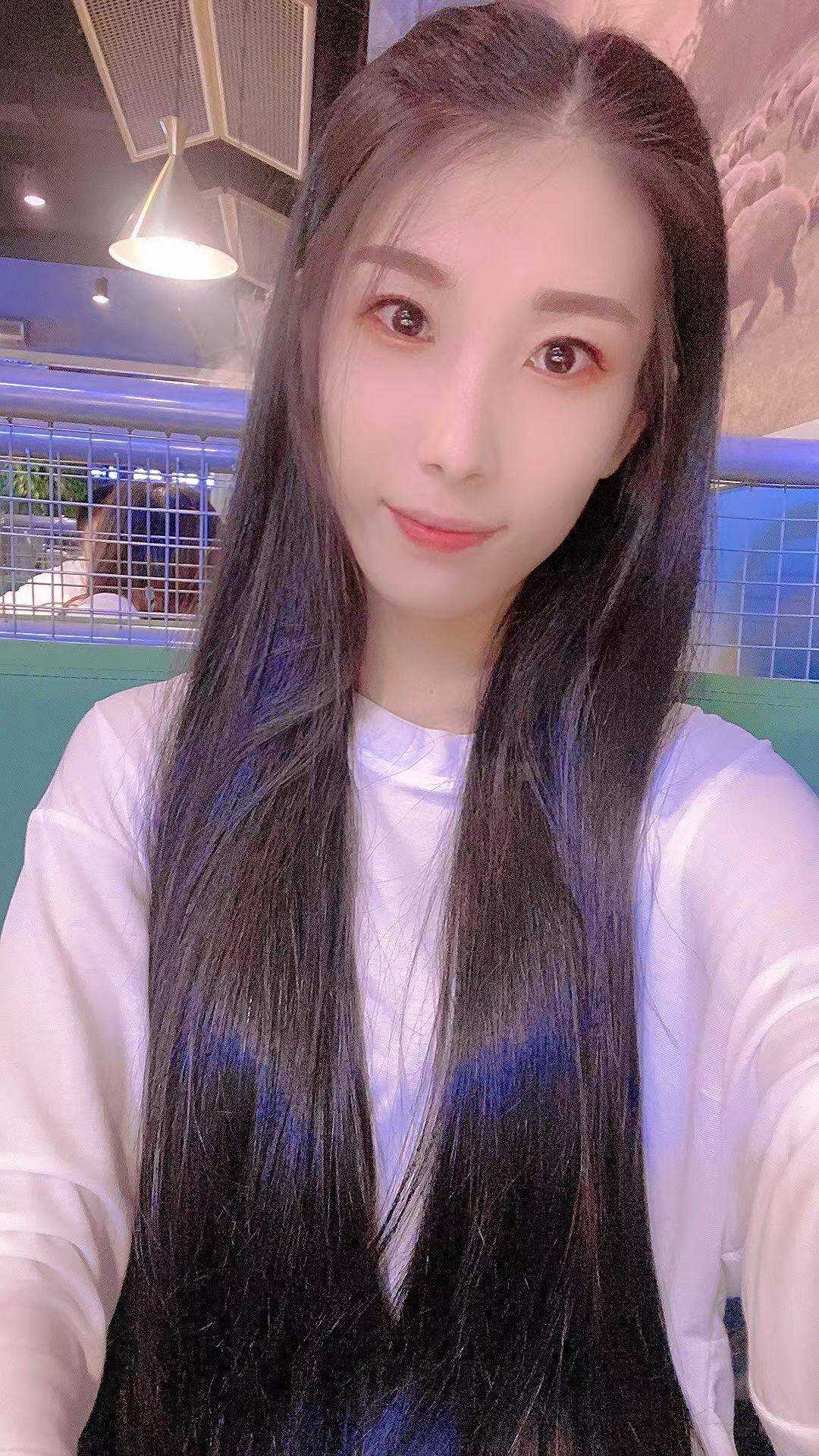 身材服务好的小姐姐