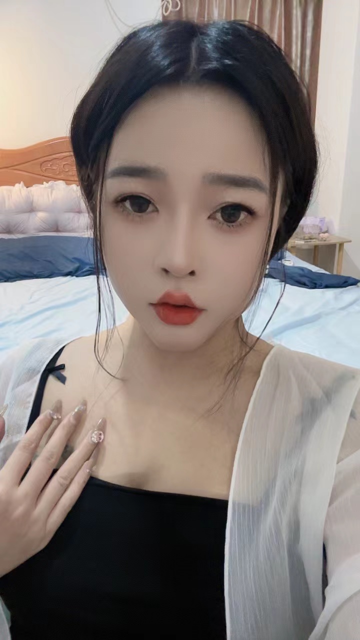 服务一流的年轻漂亮小妹