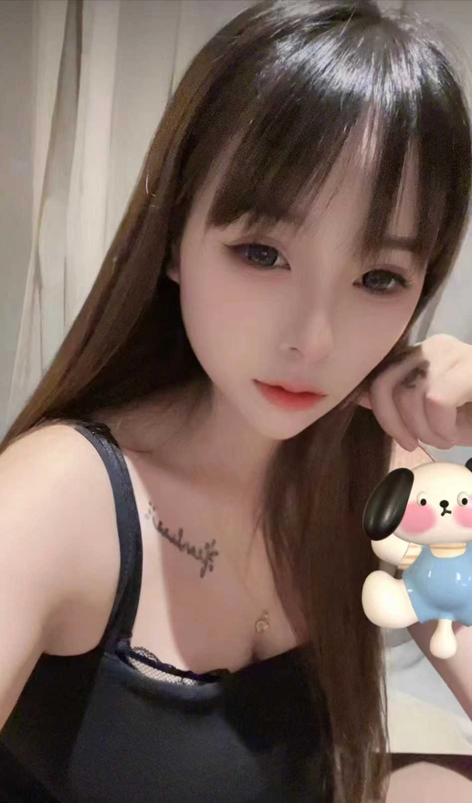 吐舌头特别有劲，直接触电的感觉