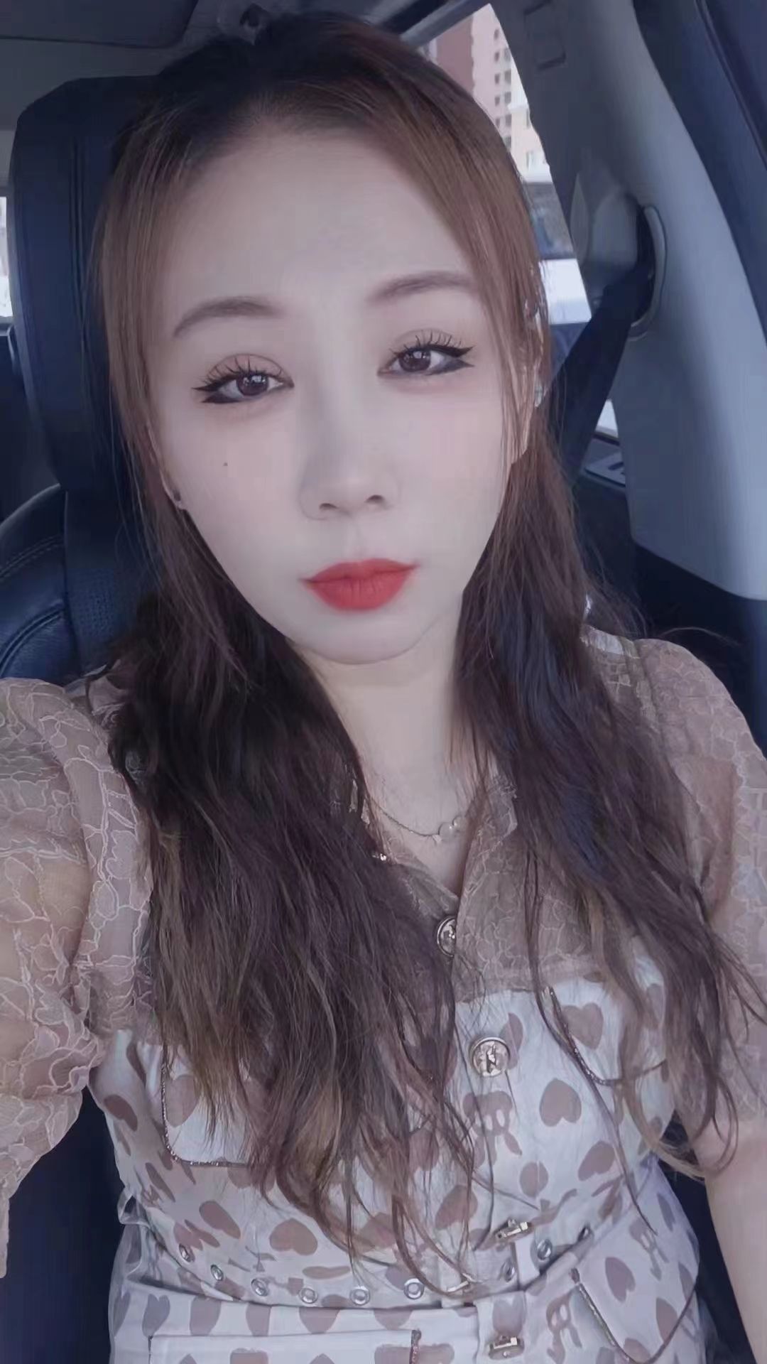 服务过程认真，很有耐心