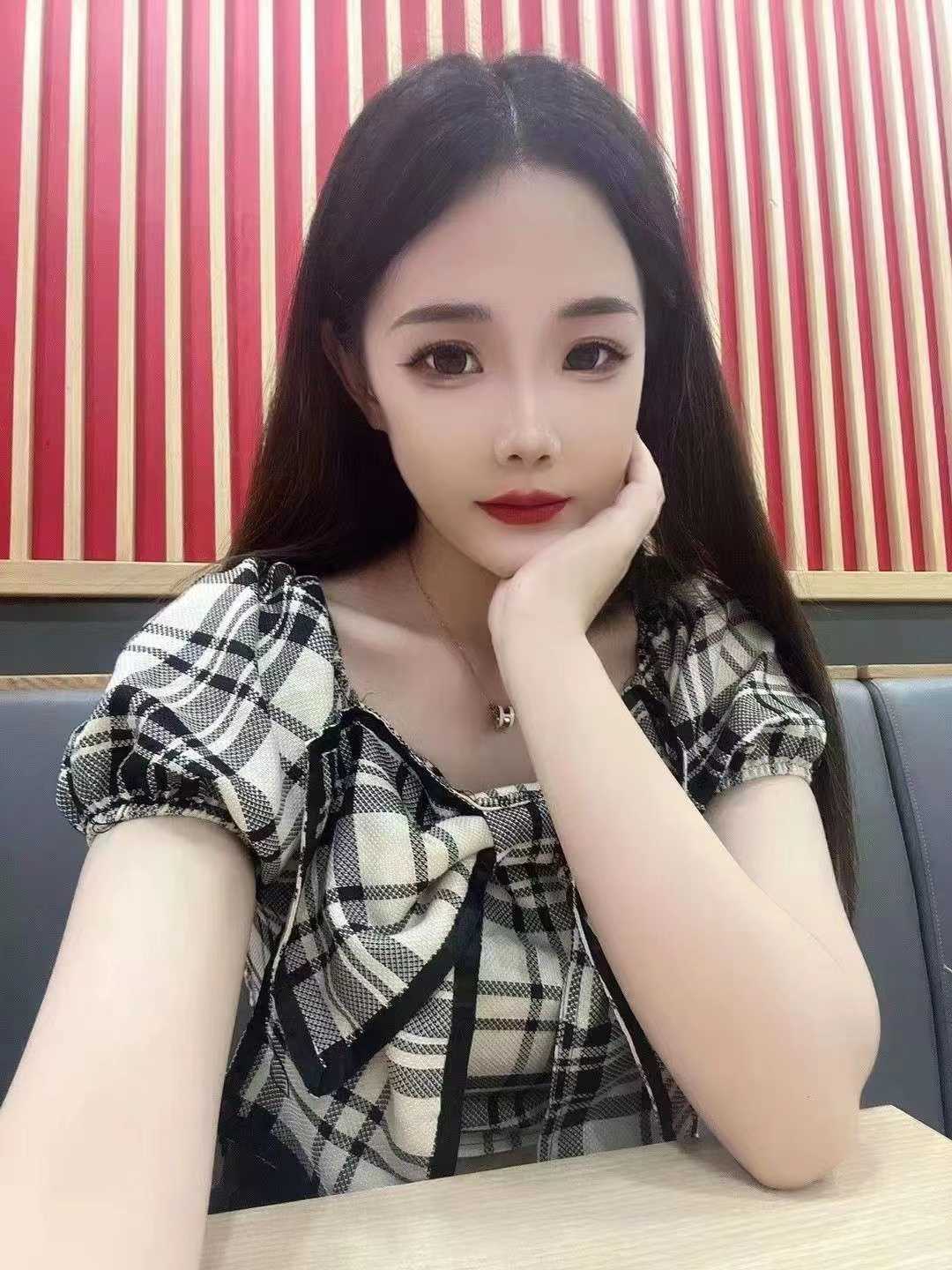 人美活好的小姐姐