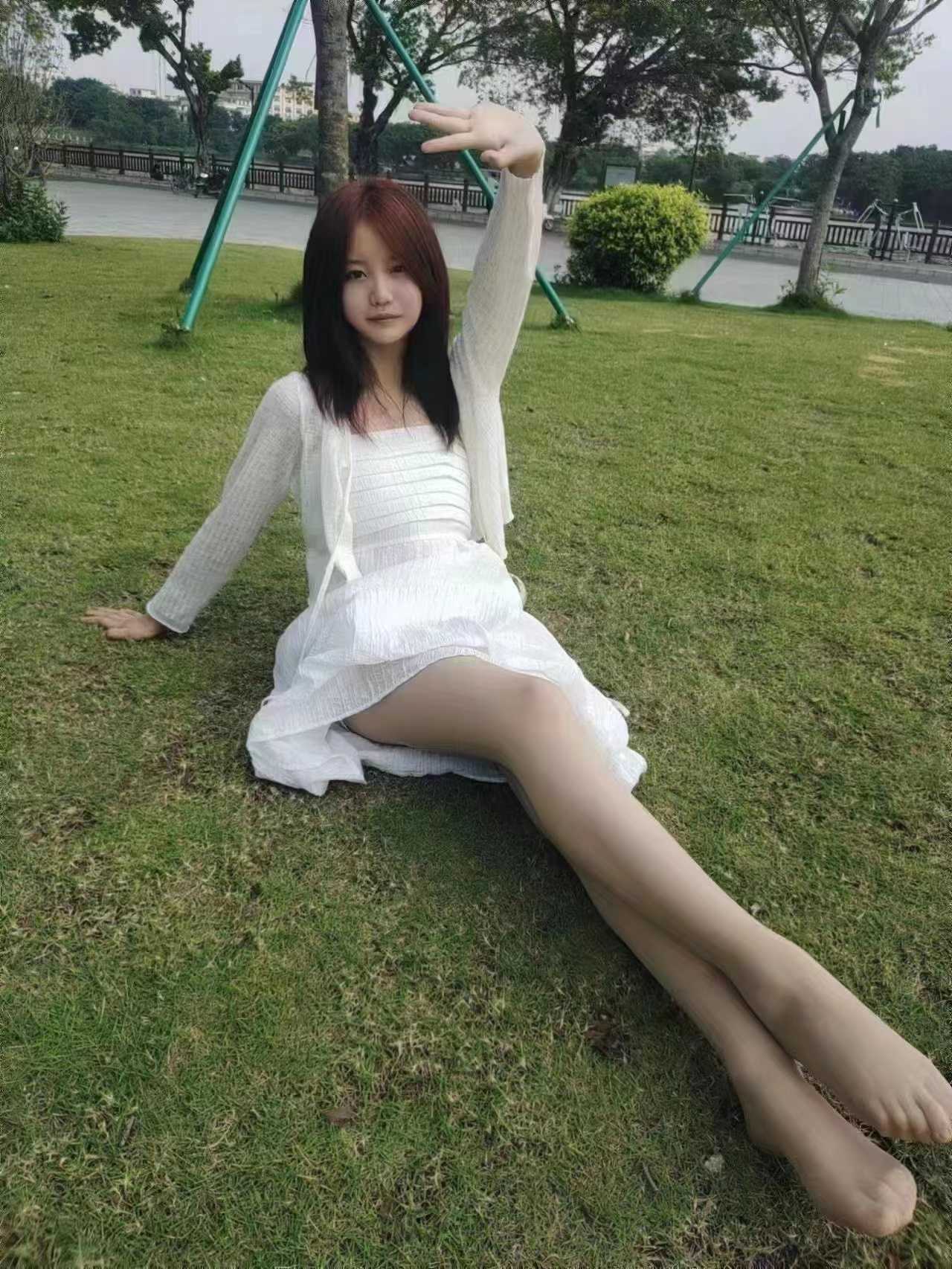 成都嫩妹柒柒