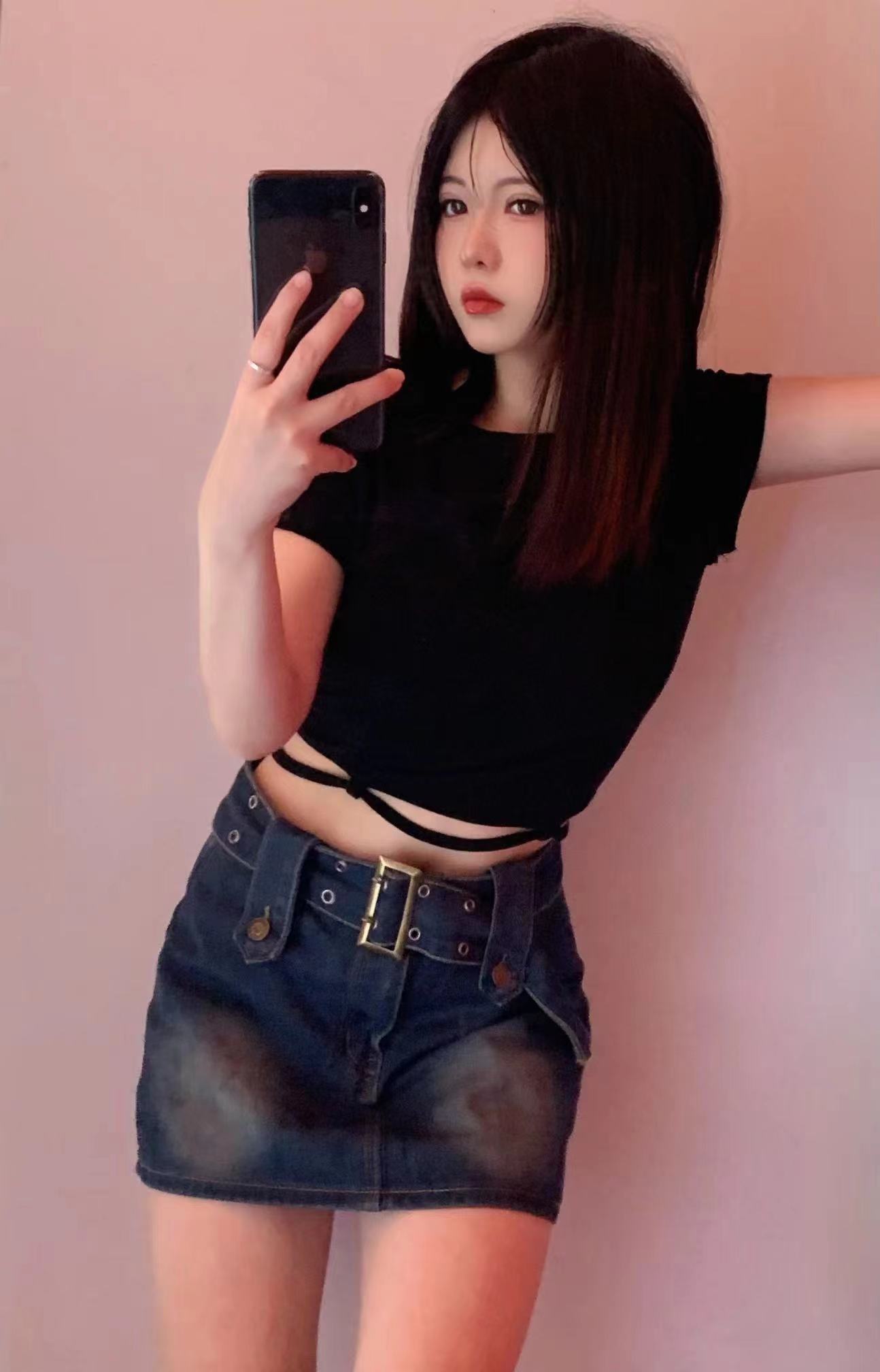 年轻妹子各方面都很棒