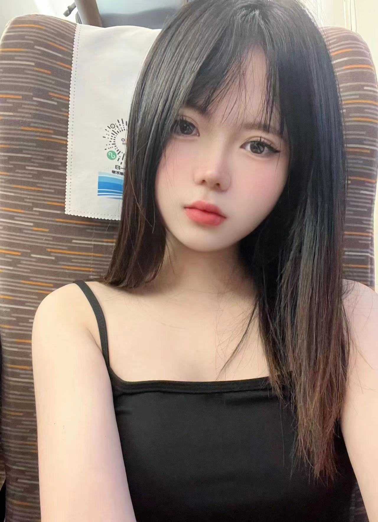 年轻妹子各方面都很棒