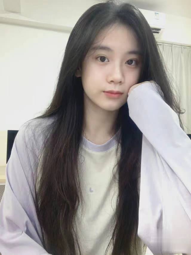 清纯美女一枚