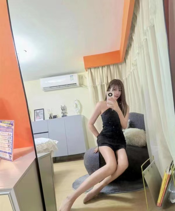 美丽，身材好