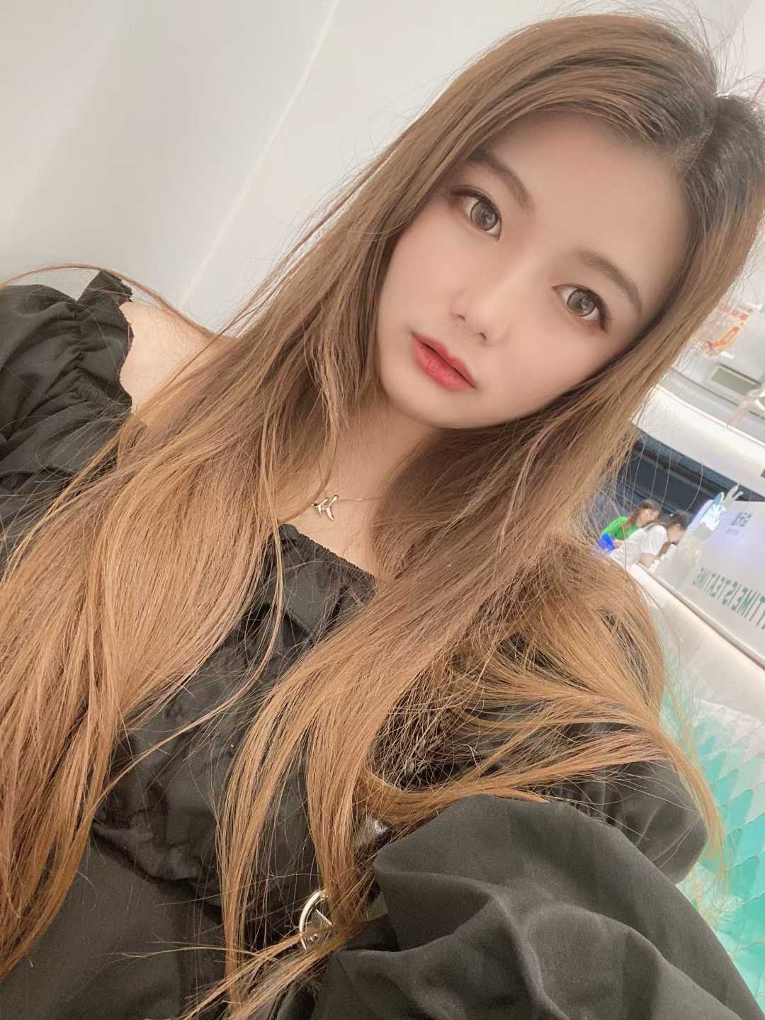 天河骨感妹子