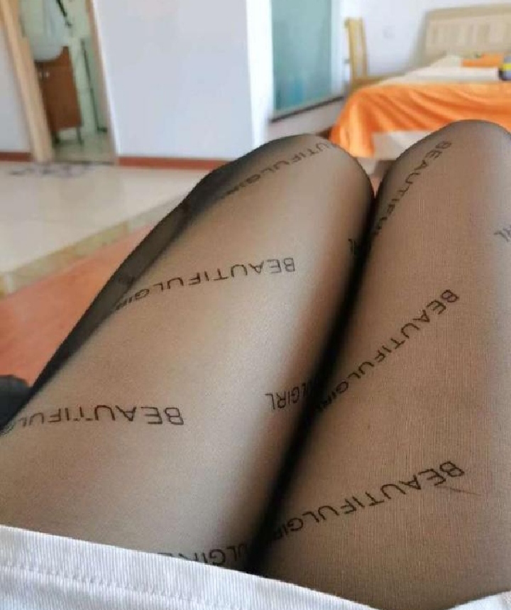 昆区性感火辣制服大姐姐