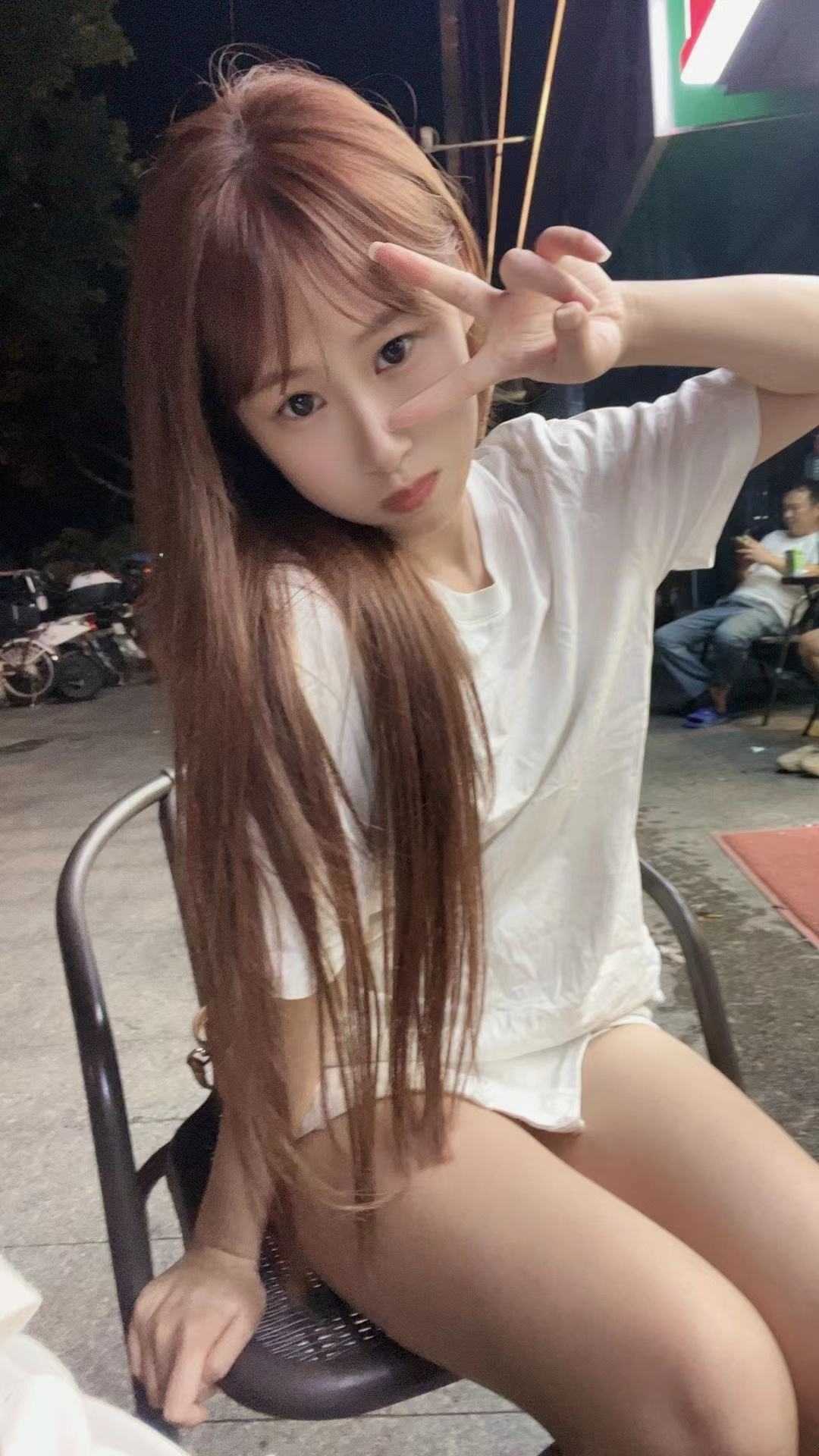 宝安甜妹鹿鹿
