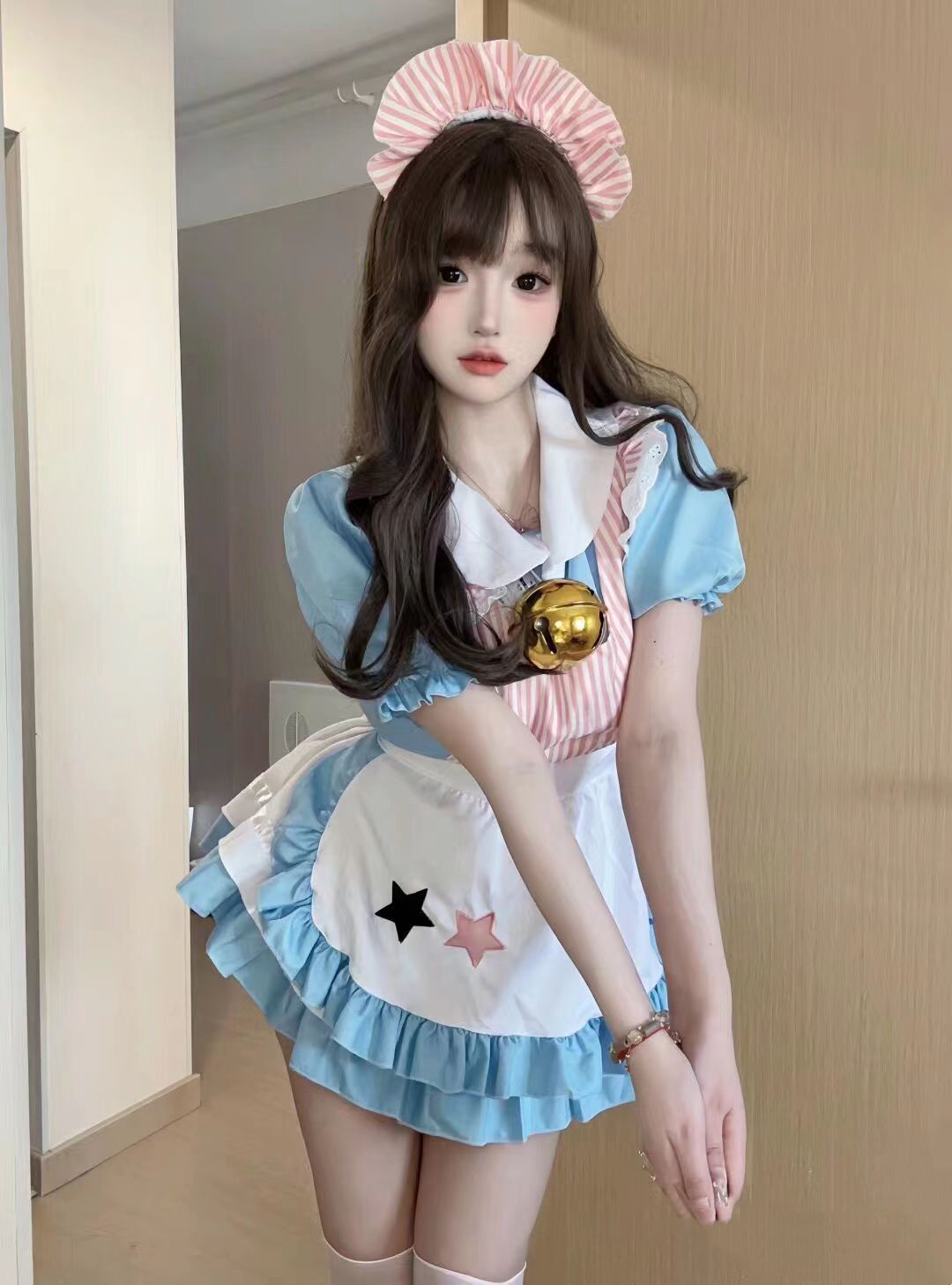 会一字马制服妹妹玩得开