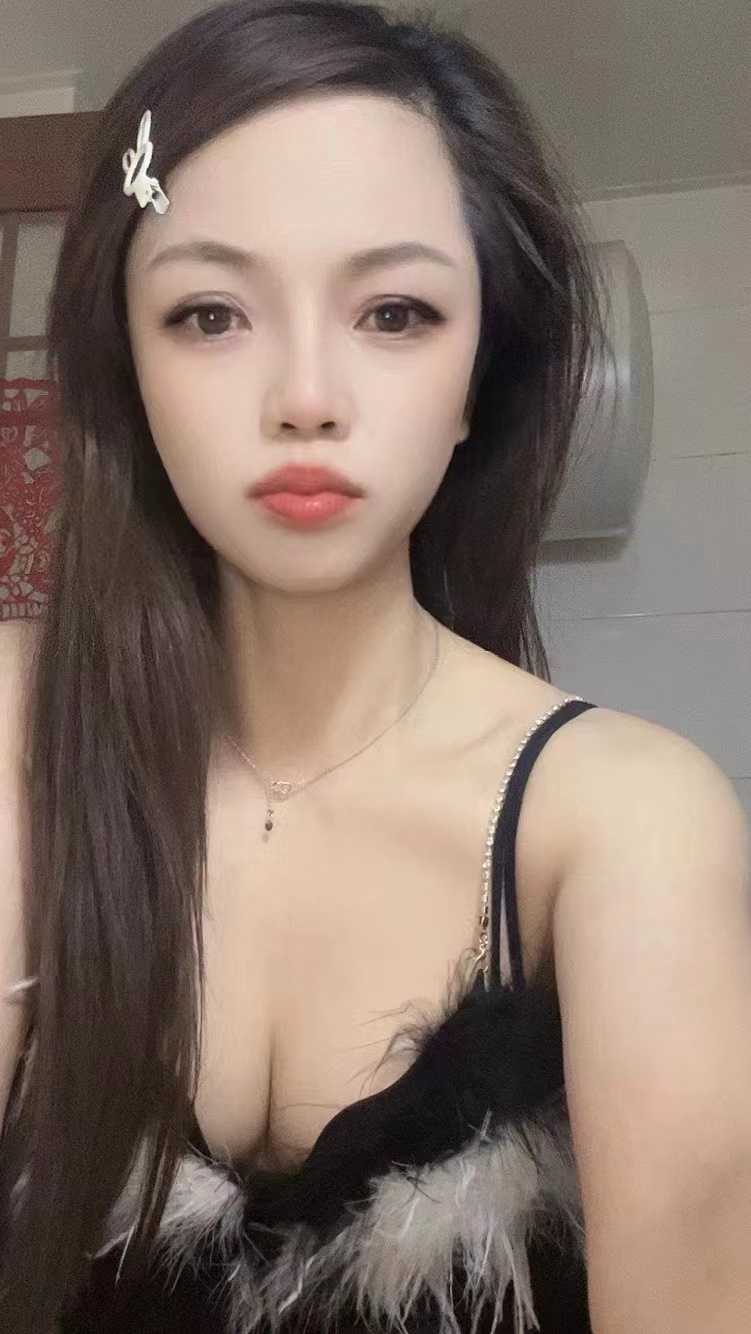 还不错的小姐姐