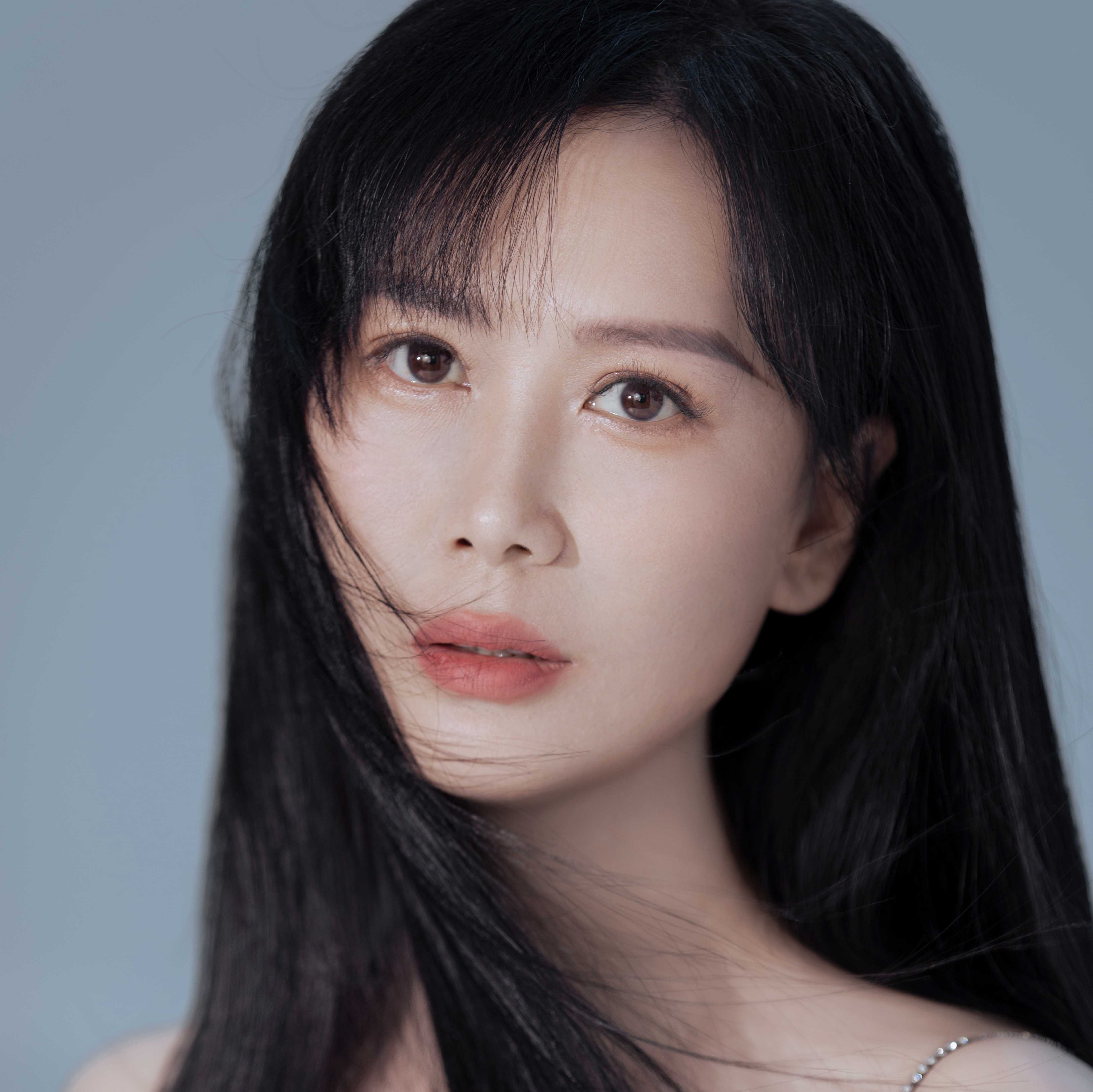 服务至上，素质第一，高端有品