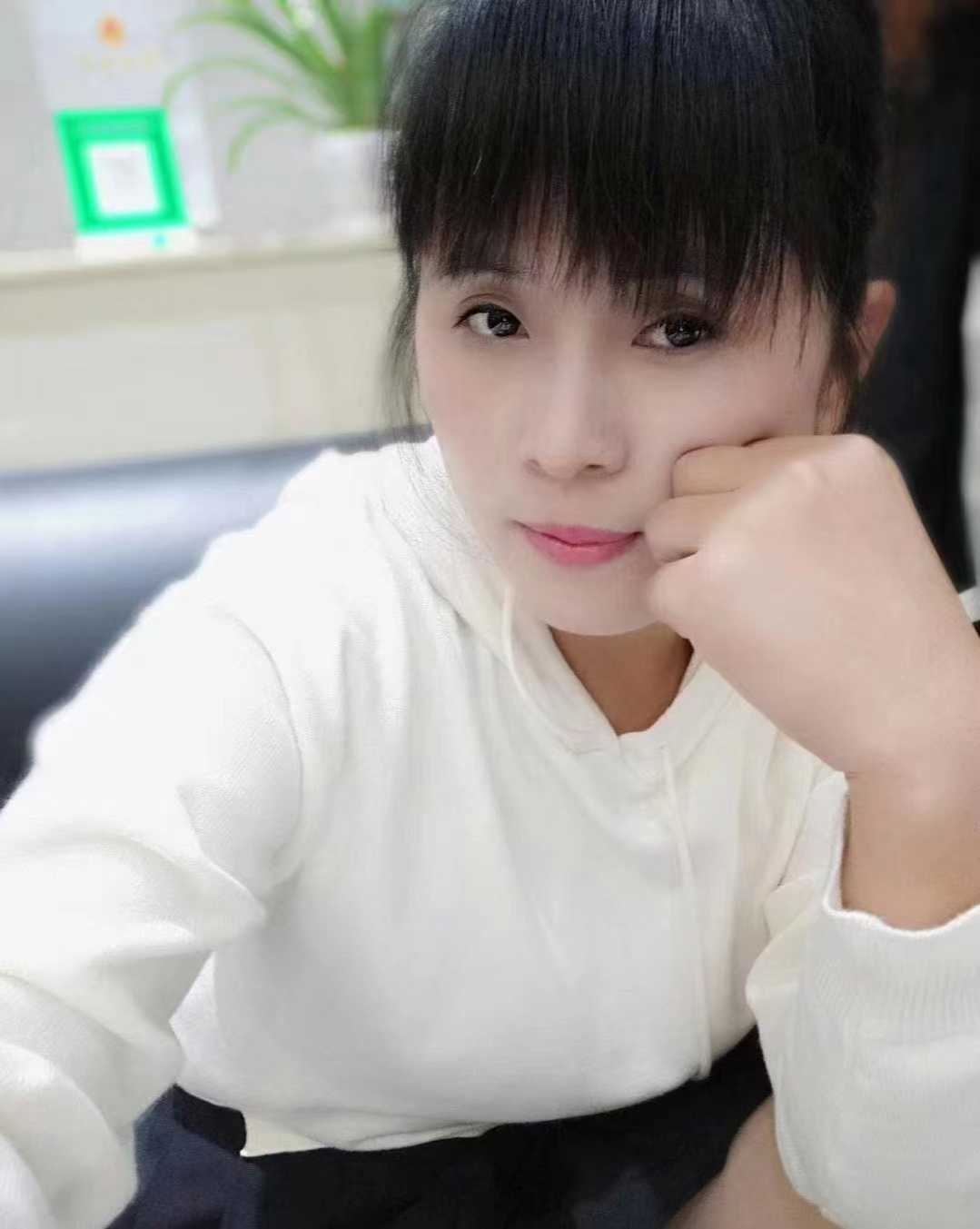 身材匀称的少妇