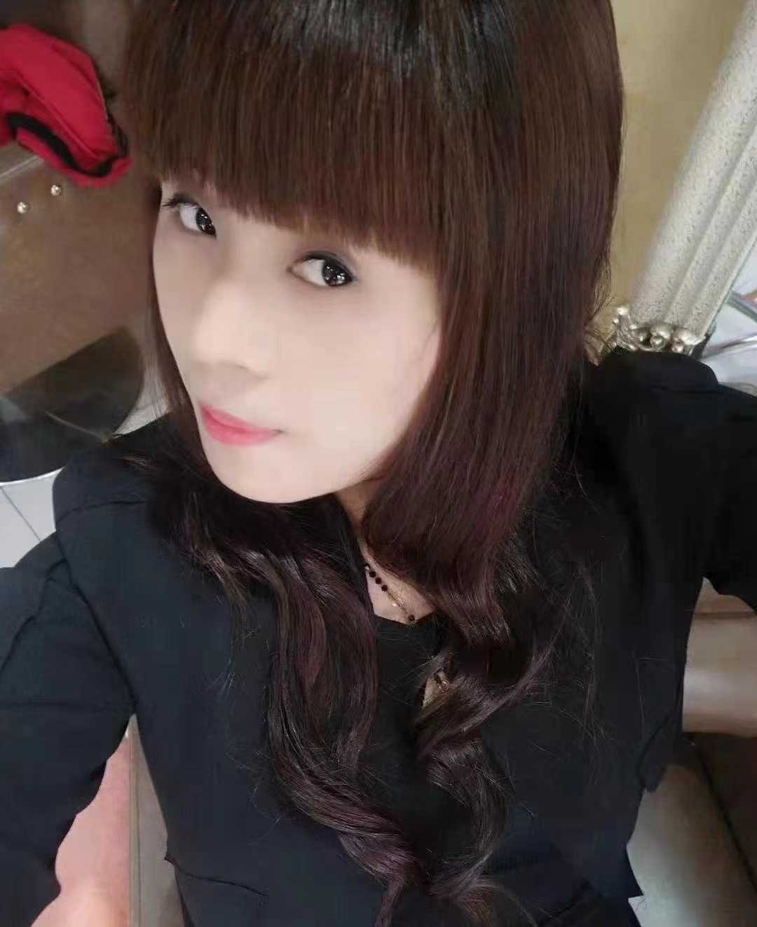 身材匀称的少妇