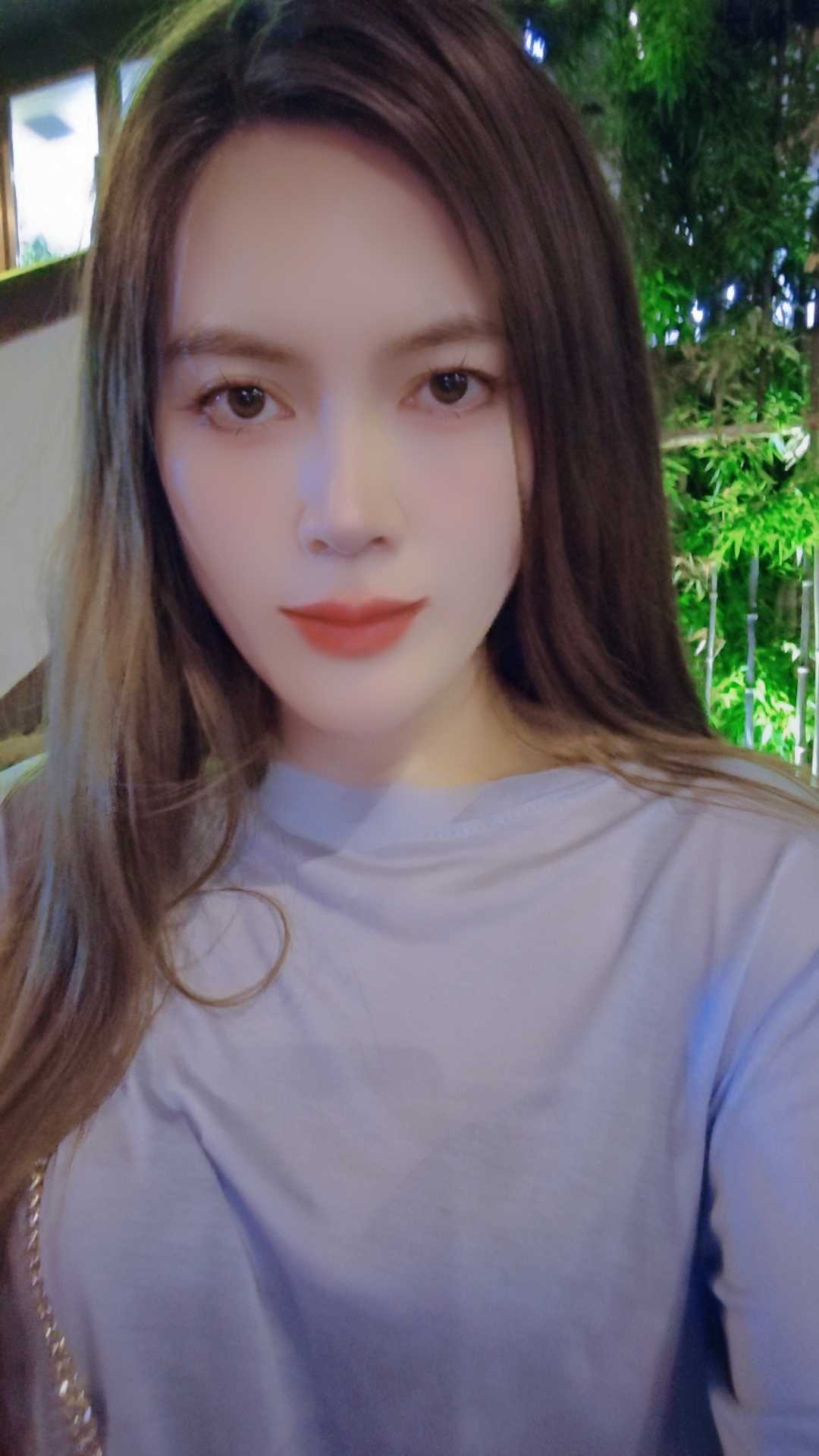 大连机场附近美女约