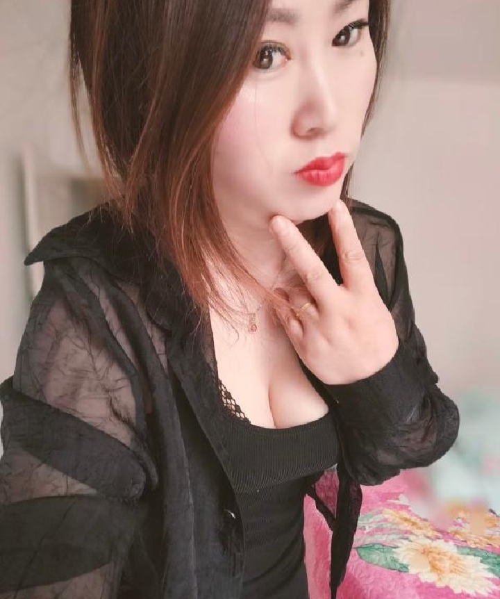 姚家性价比大奶熟女