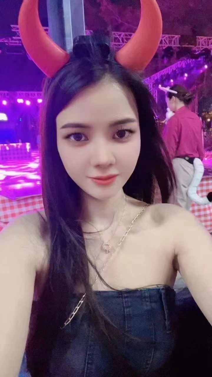 番禺长发粉嫩魅惑小姐姐