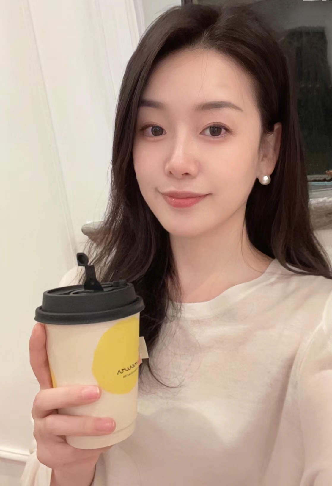 象山区美甲店老板娘