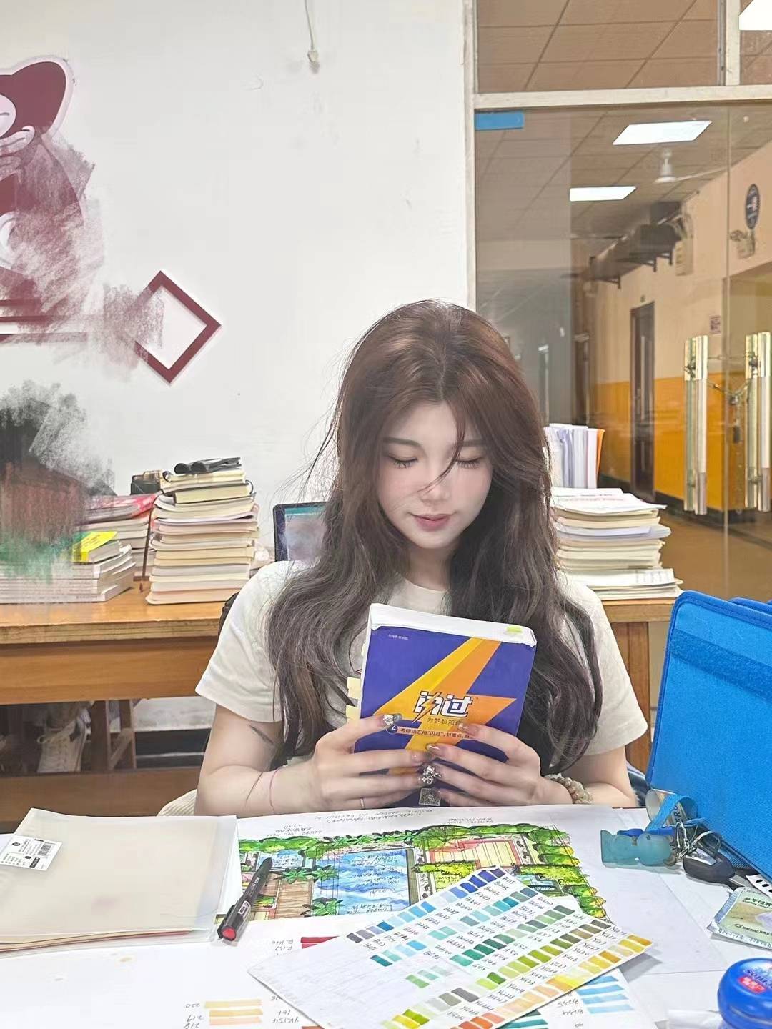 00后大奶小妹
