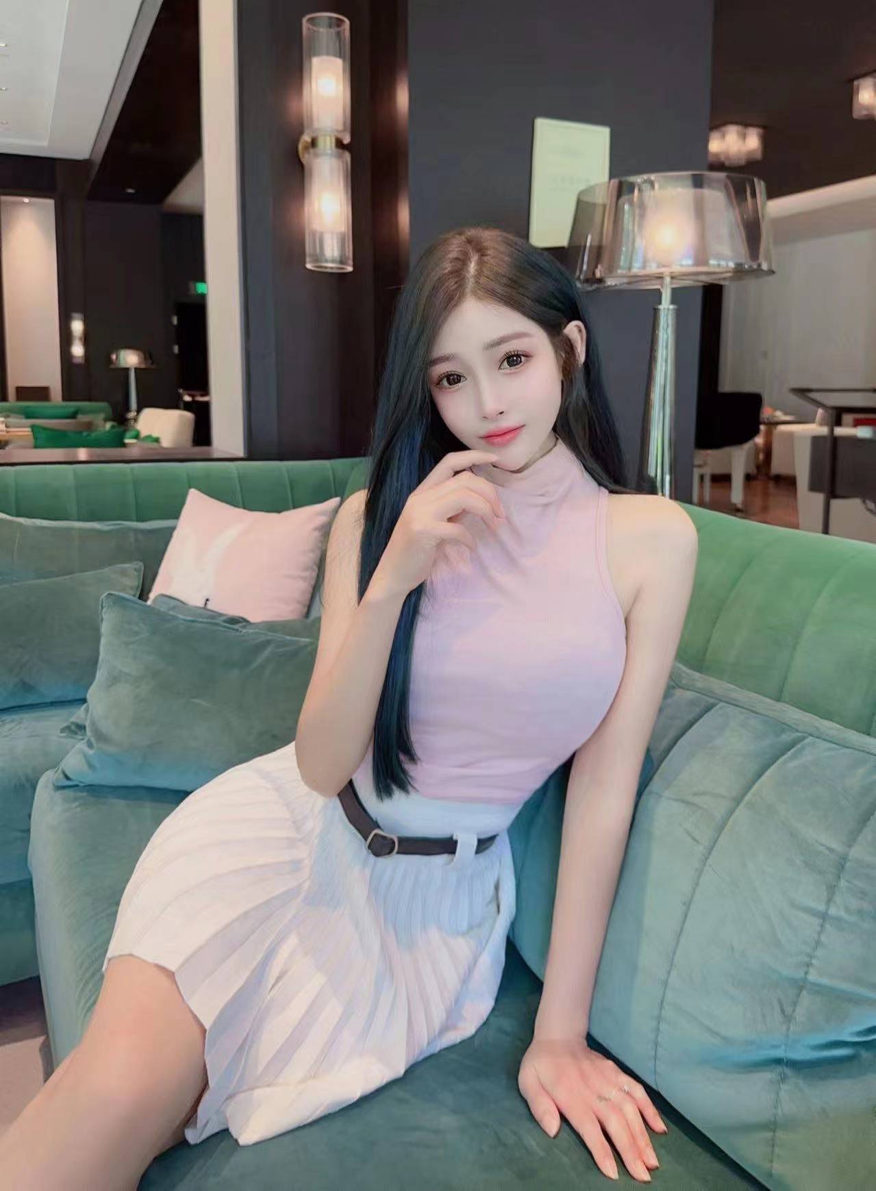 还不错的妹子