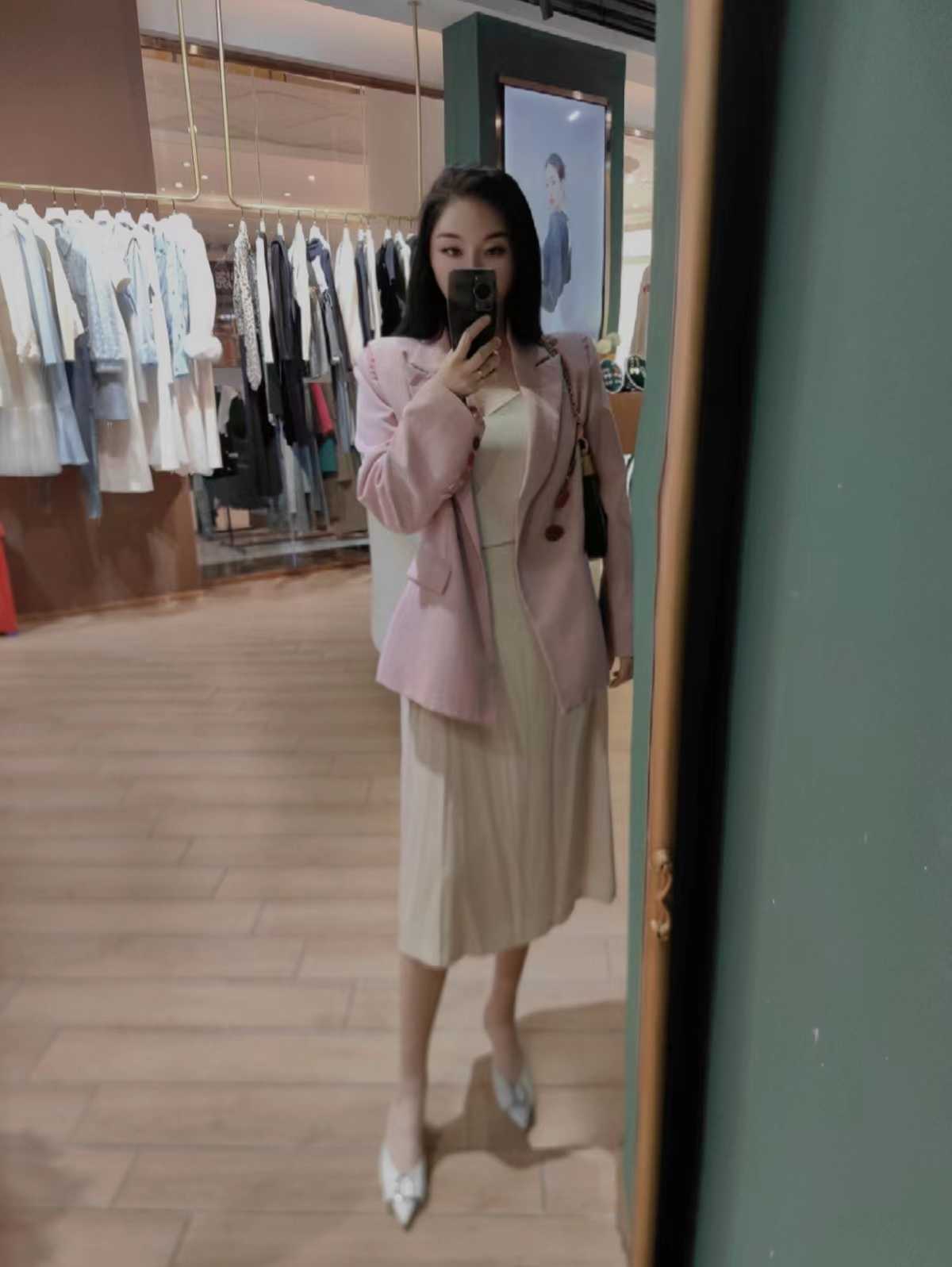 床上一级Sao货的妹妹