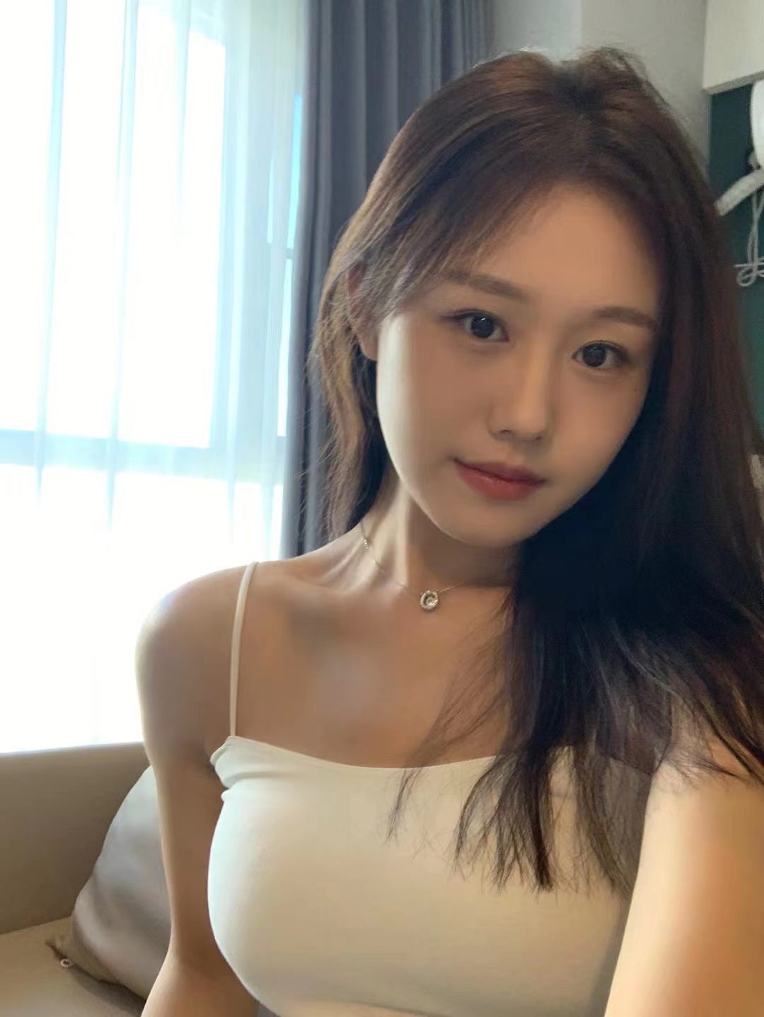 妹妹身材颜值都很不错