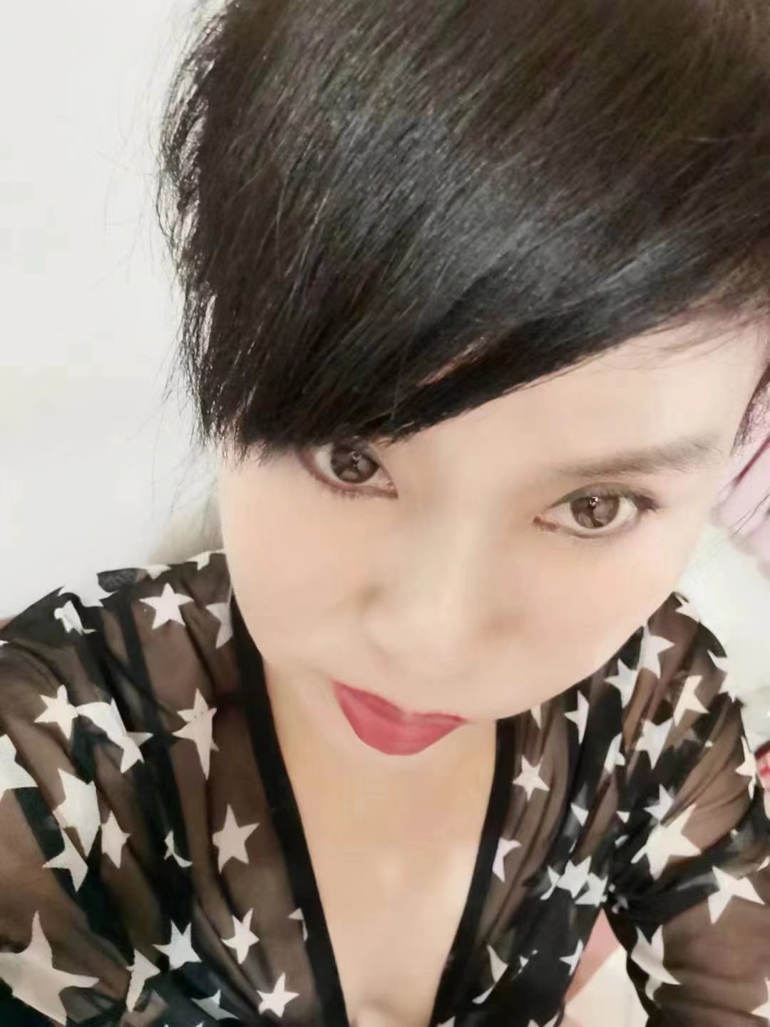 河东兼职化妆师多米