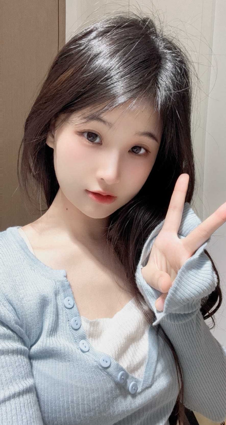 兰山区甜美邻家小妹