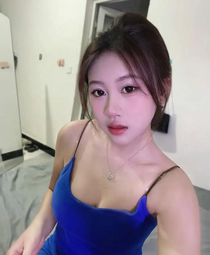 城东区美艳丰满兼职小姐姐