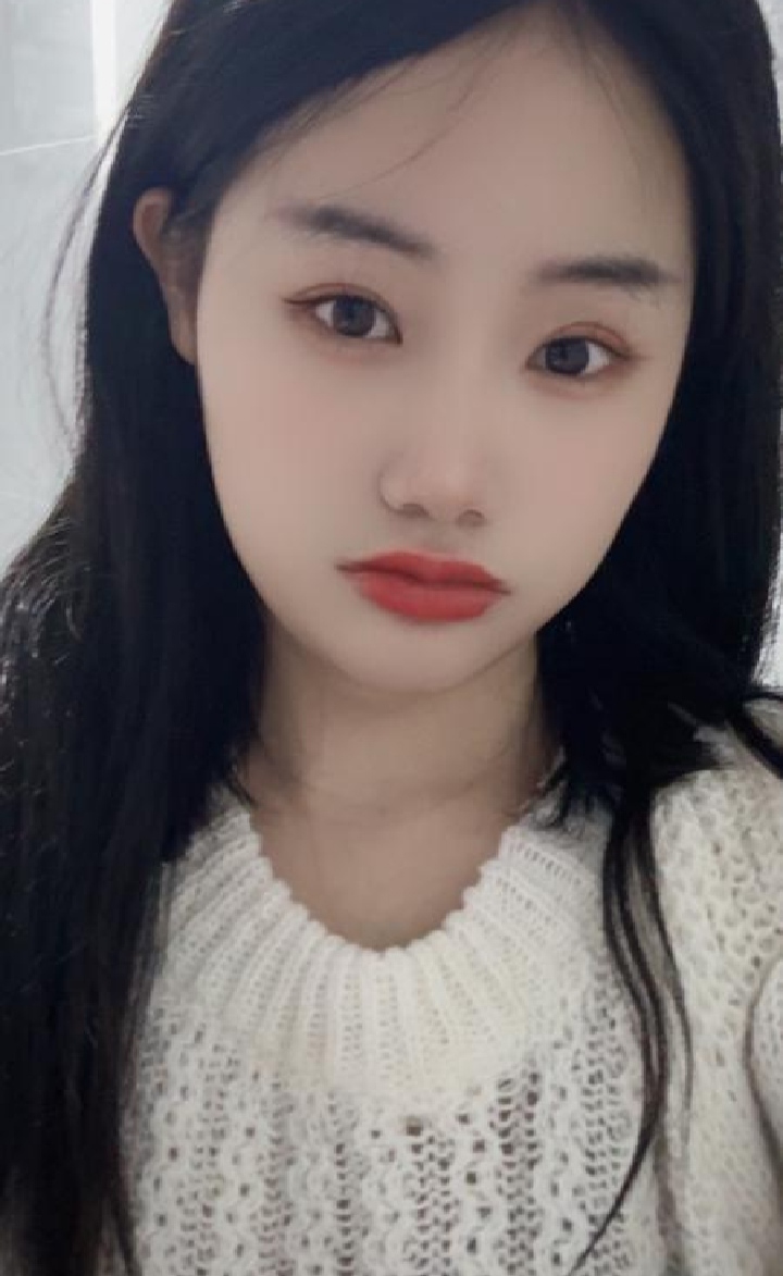 青山区白嫩甜妹甜甜