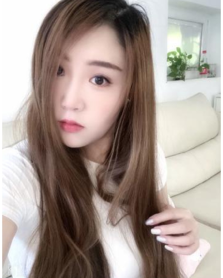 河西95后光滑白嫩美女