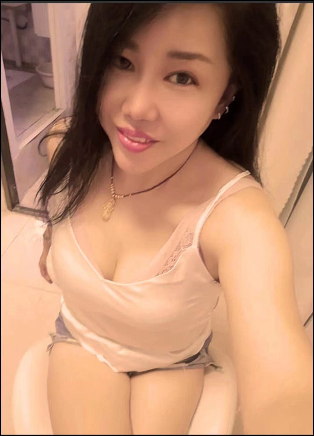 值得卸货的少妇