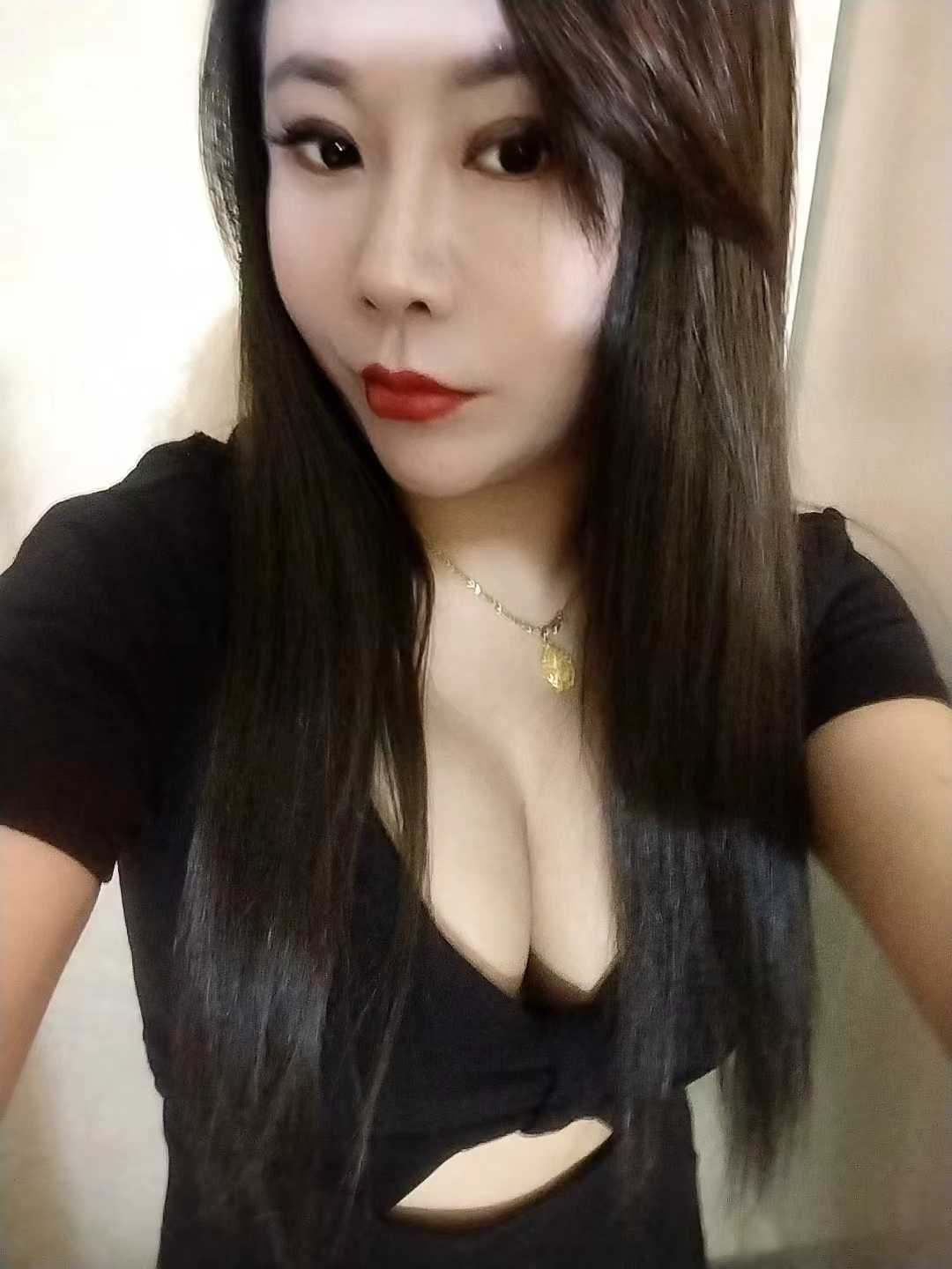 丰富多彩，展示我的独特服务态度和质量，