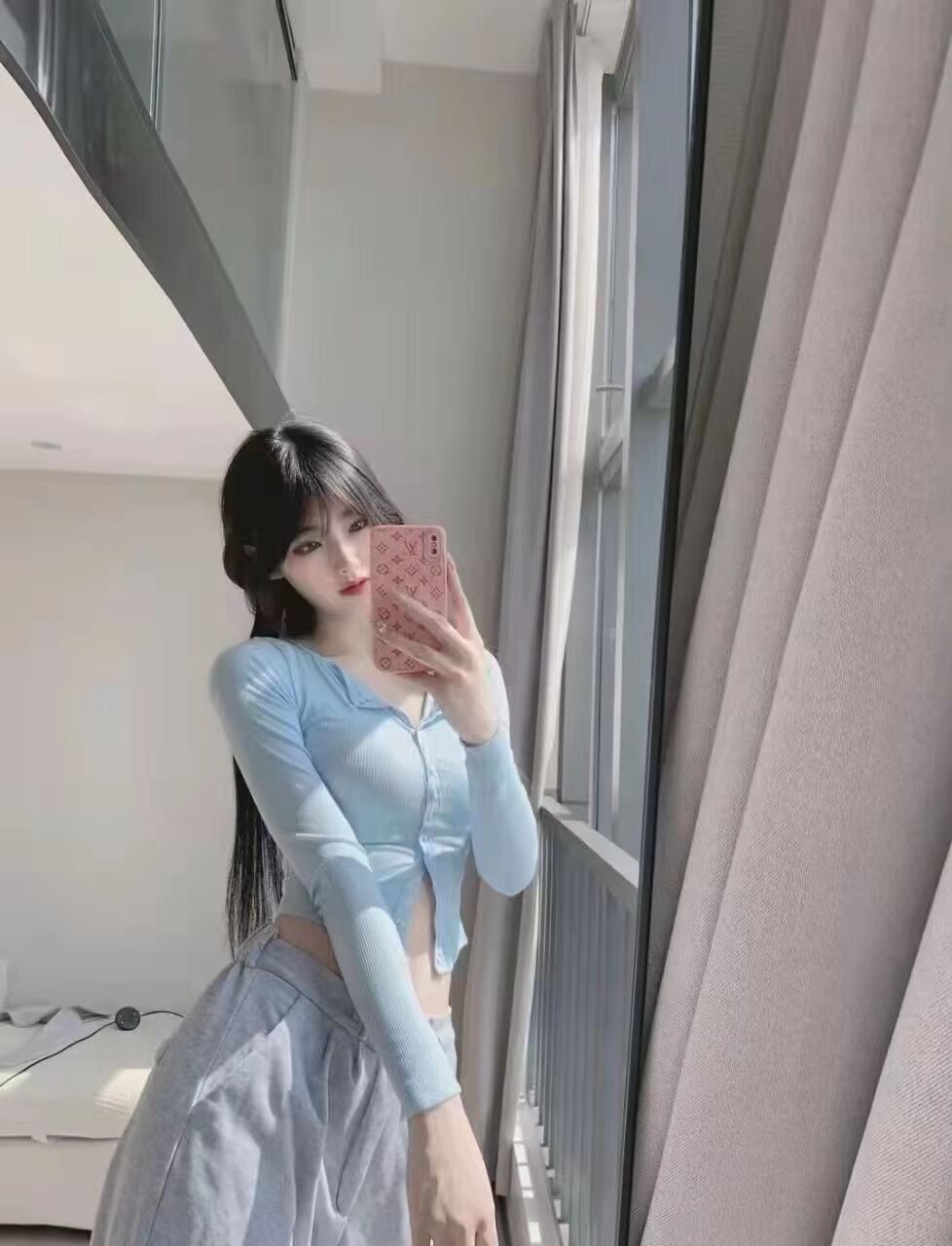 身材不错很Sao的妹子