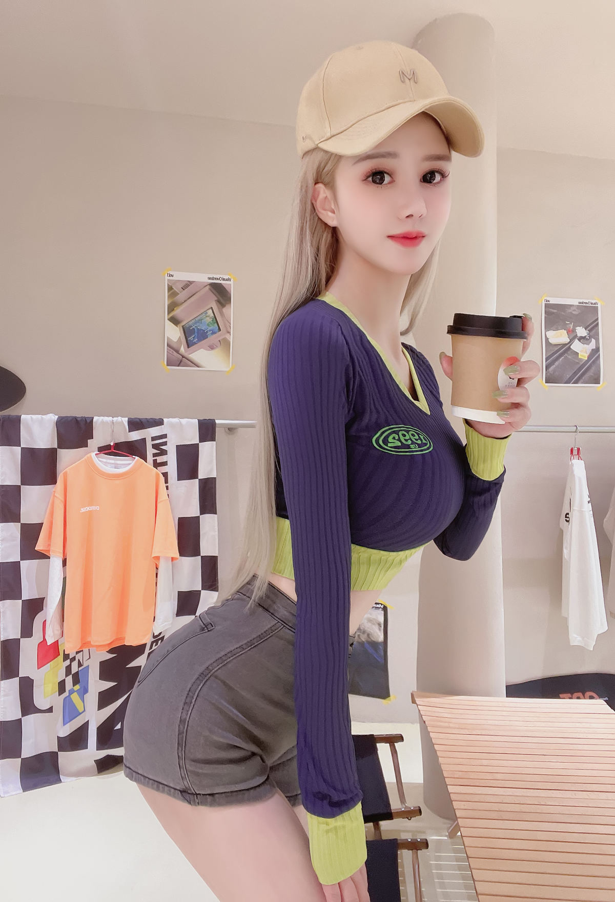力帆性感美女