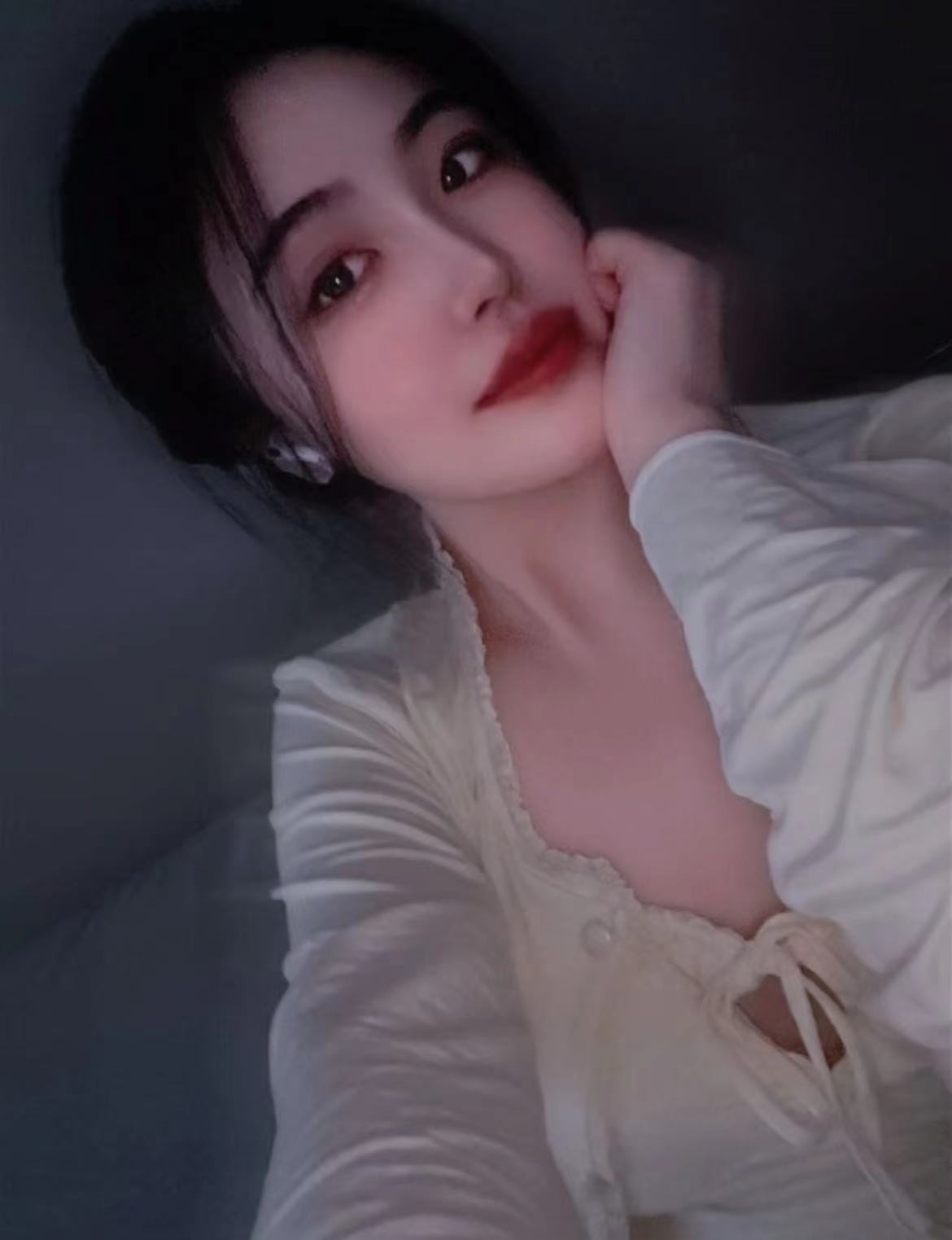 很幽默的小美女
