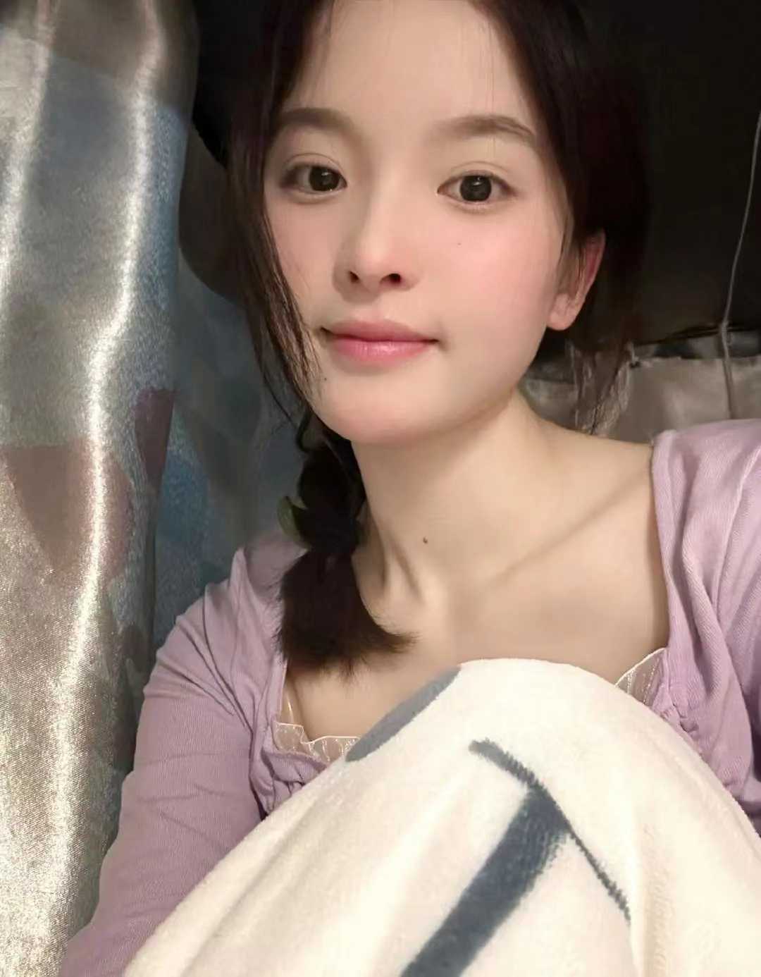 公寓美女，各有特色