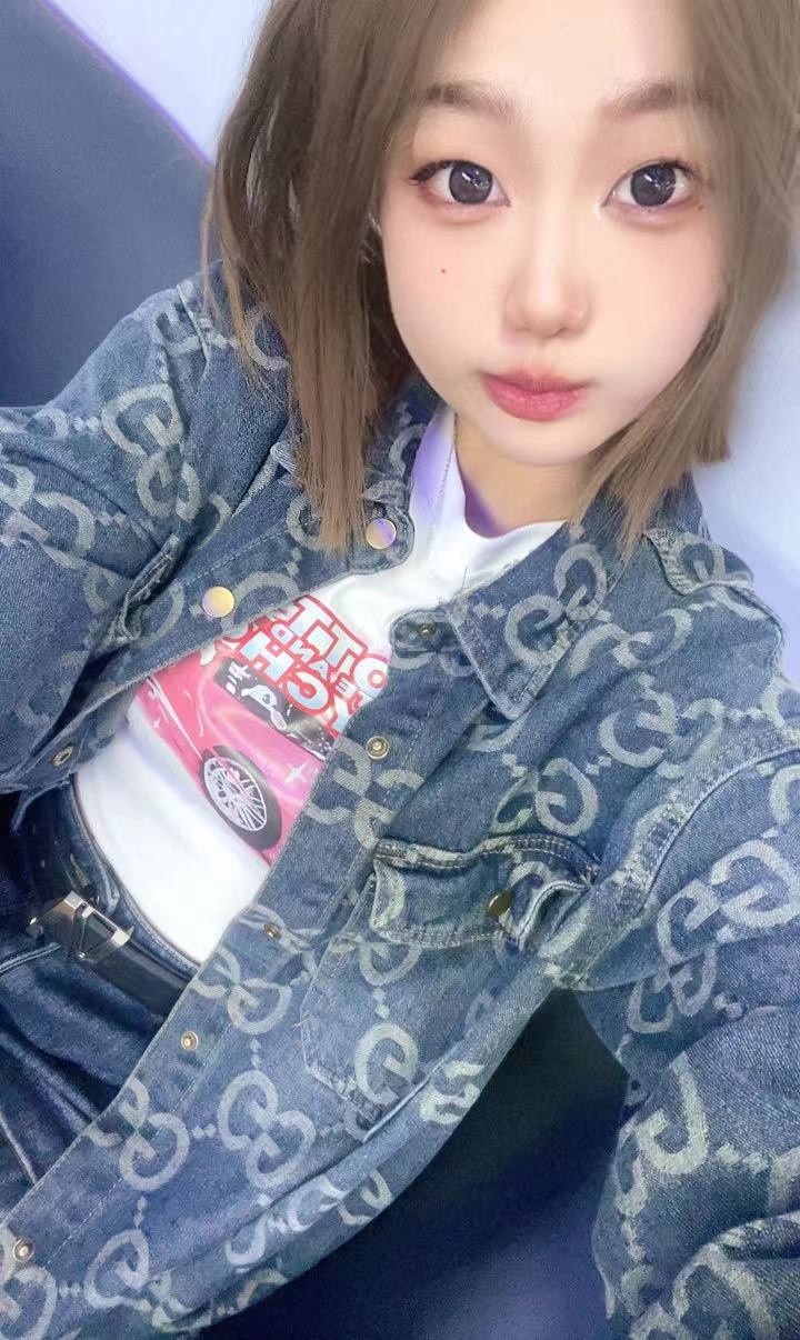 天津上门刚下海清纯176身高女孩