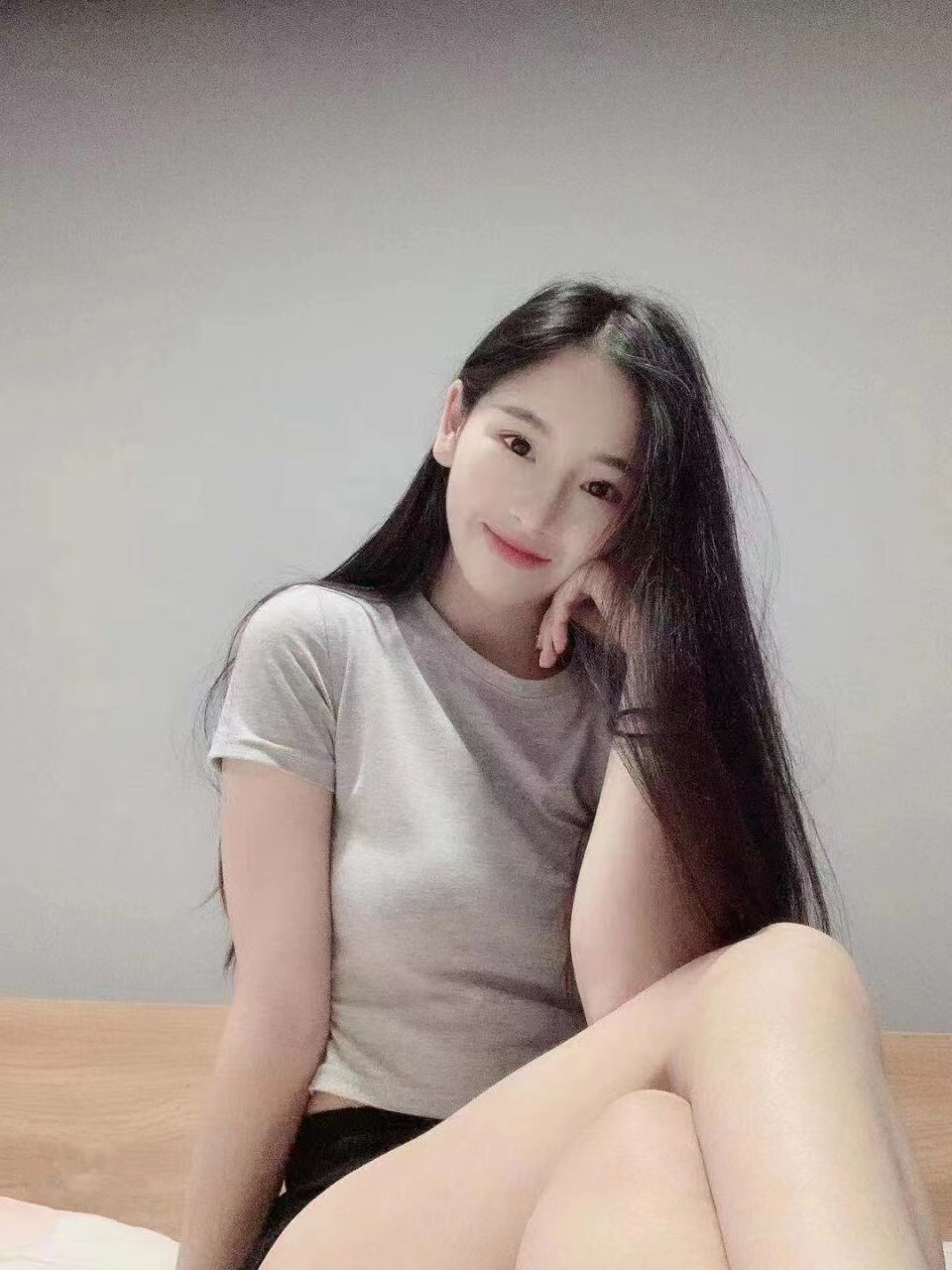 龙华高挑甜心