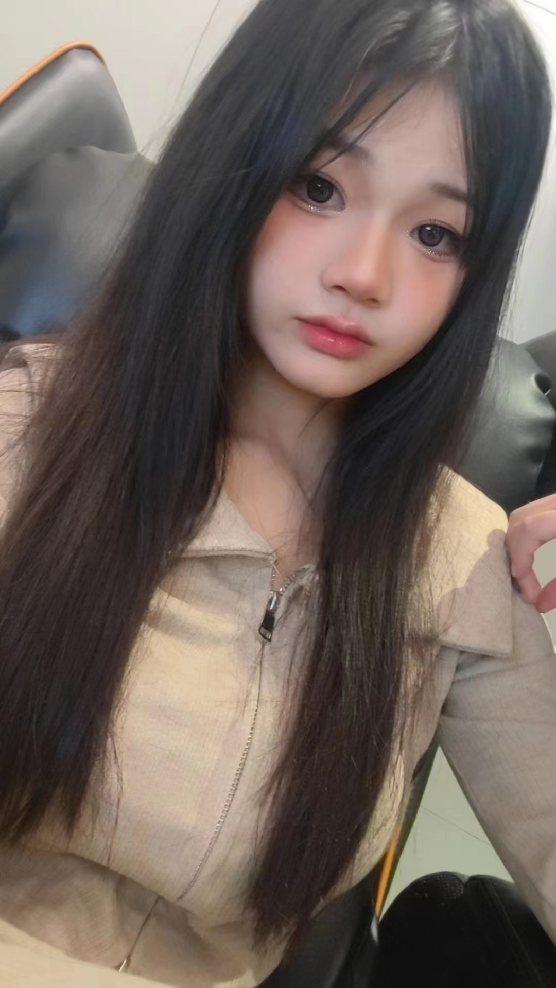 超嫩学生妹，超爽体验