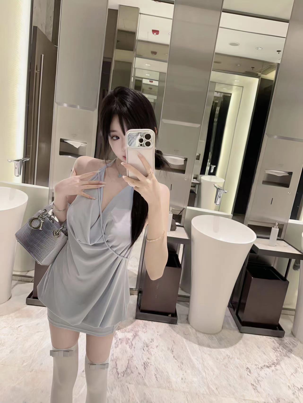 大屁股全能小姐姐