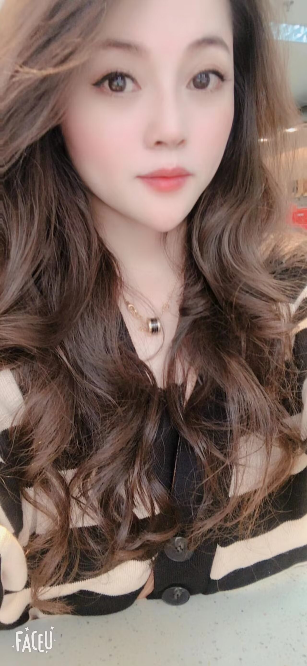 滨湖大奶妹子