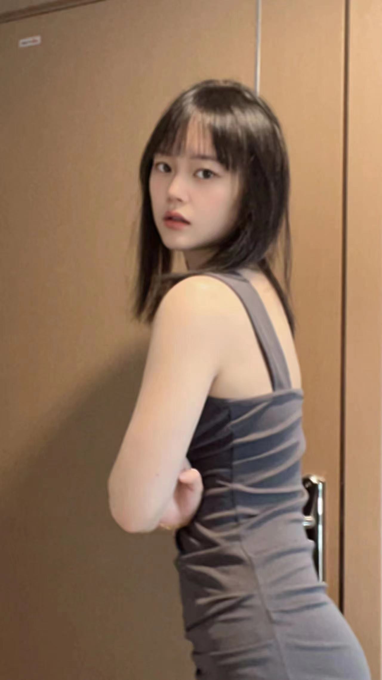 高颜值清纯美女