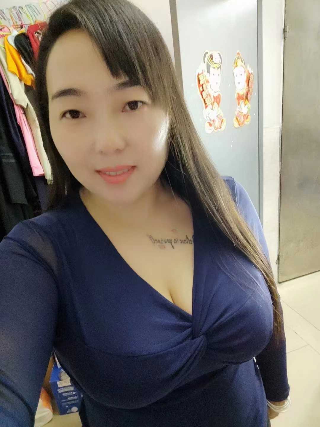 公明风情熟女小丽