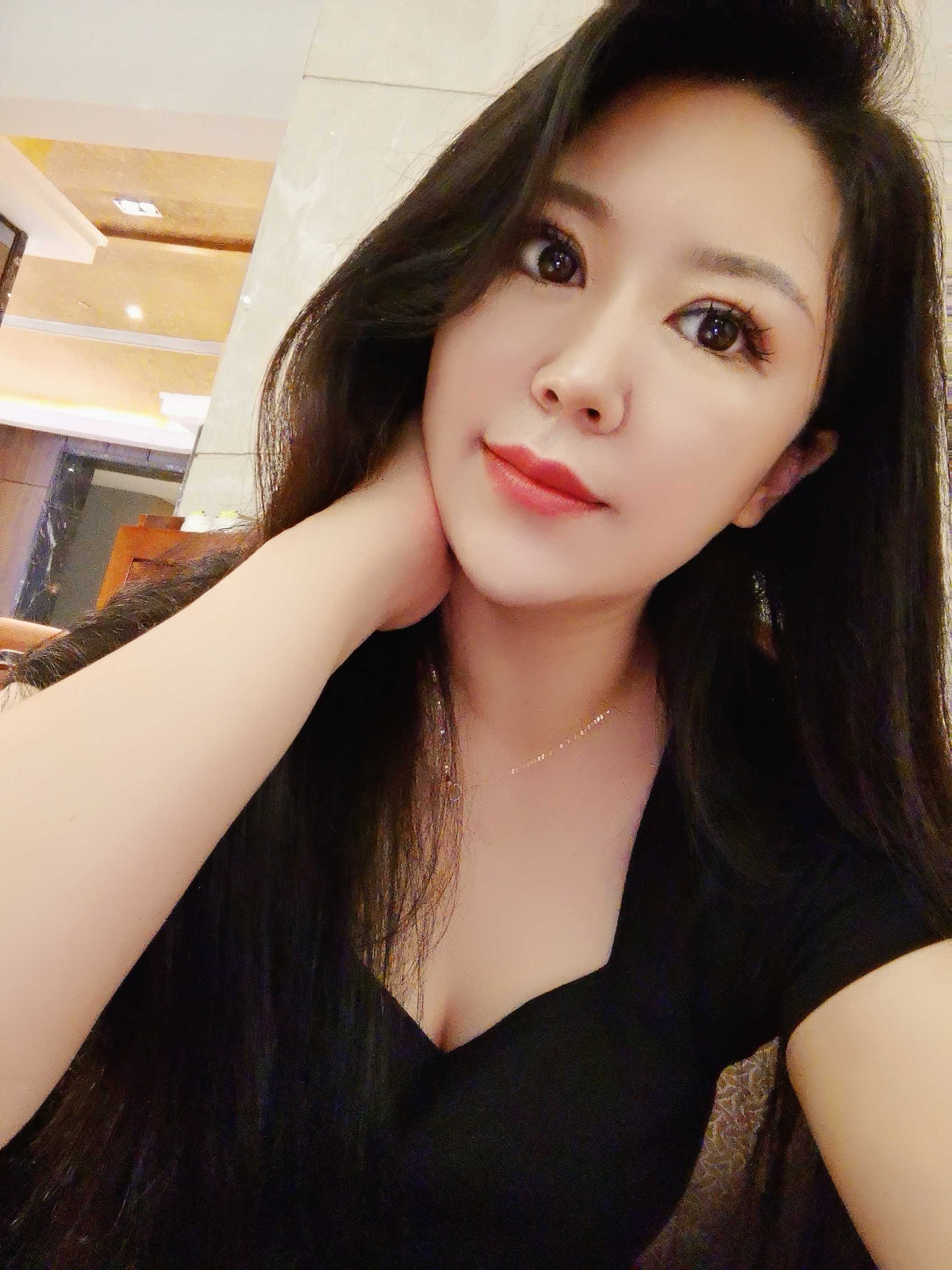 寂寞的夜,打开心灵的窗,让我来抚慰你,不要让我等太久哦