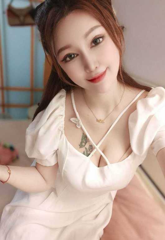 官渡大胸美女
