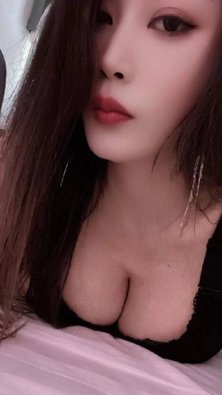 在刷津南魅惑大奶尤物