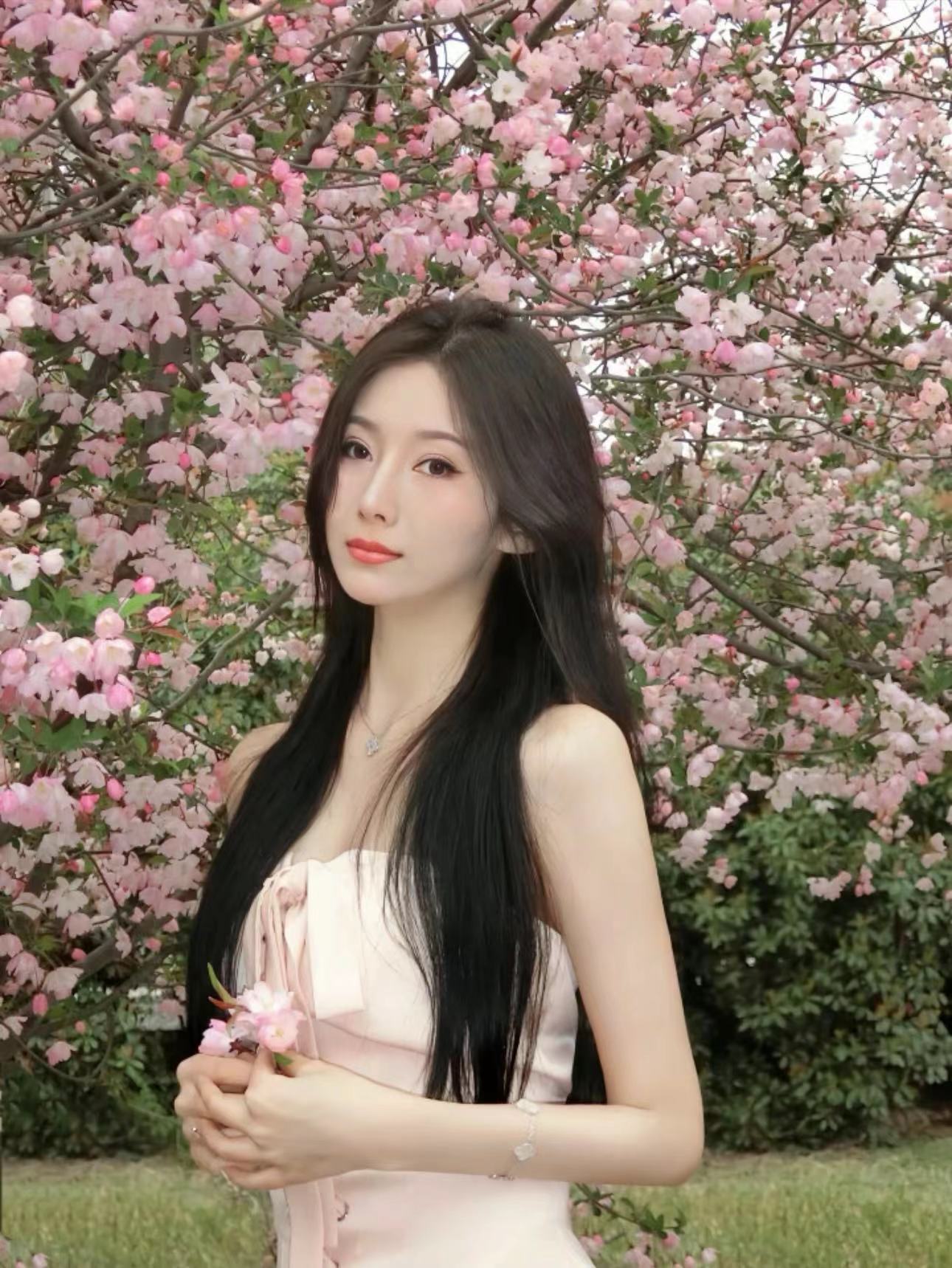 有趣的灵魂伴侣，期待共同度过难忘的夜晚